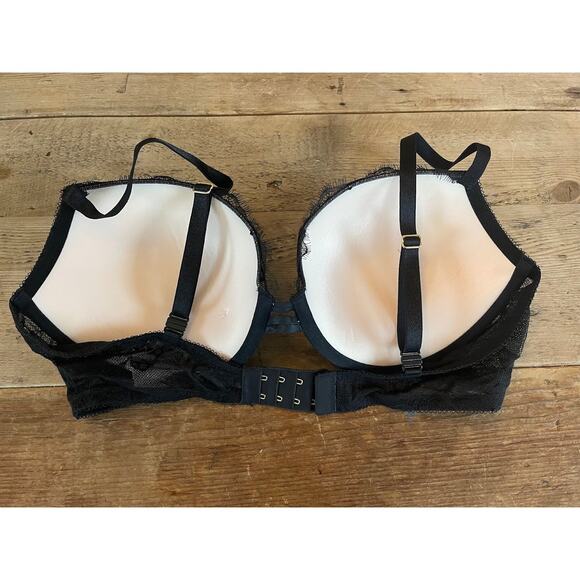 Victoria's Secret Black Allover Lace 32B Very Sexy Push Up Bra VS - Picture 2 of 2